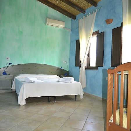 Agriturismo Rubinu Galtellì Buitenkant foto