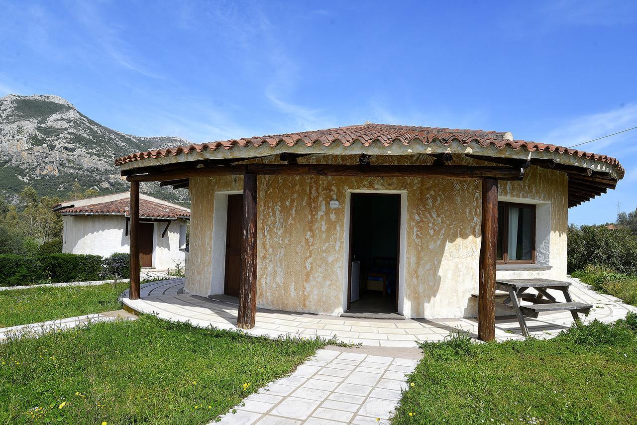 Agriturismo Rubinu Galtellì Buitenkant foto