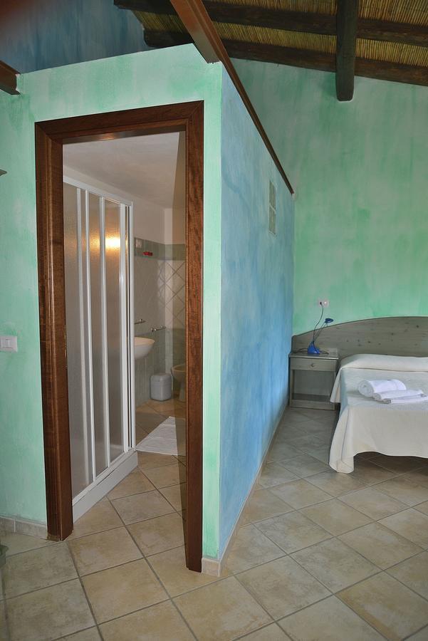 Agriturismo Rubinu Galtellì Buitenkant foto