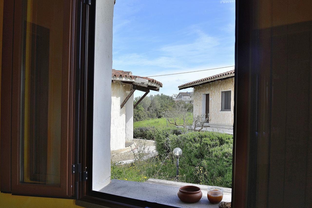 Agriturismo Rubinu Galtellì Buitenkant foto