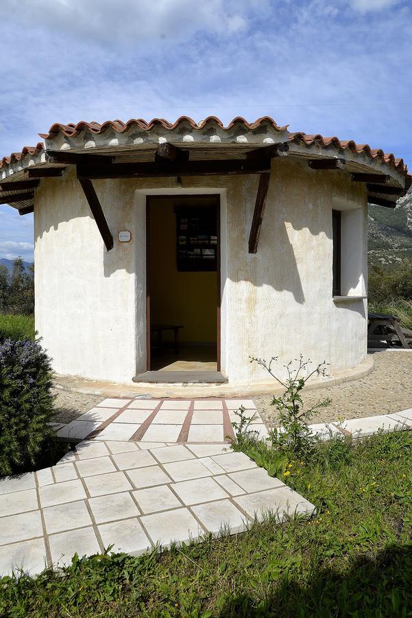 Agriturismo Rubinu Galtellì Buitenkant foto