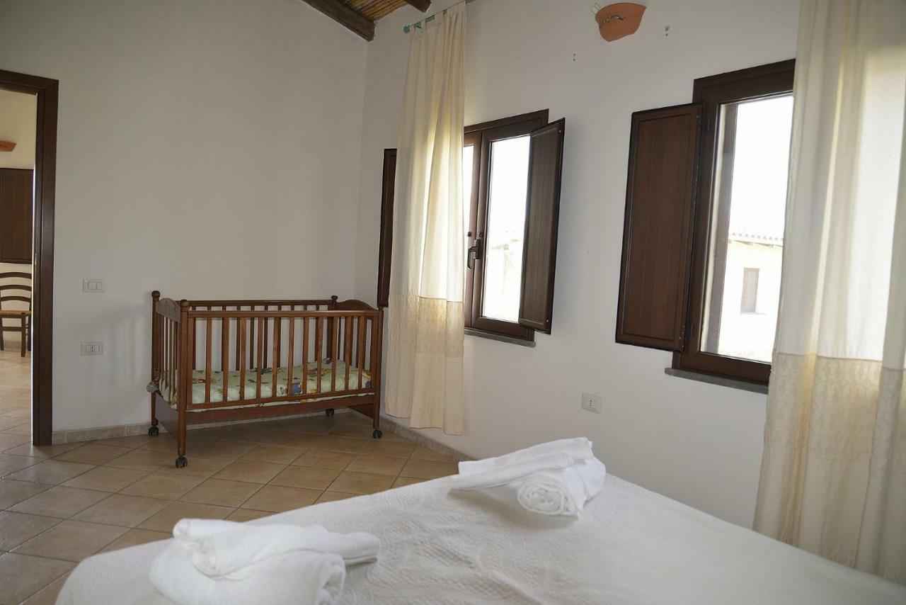 Agriturismo Rubinu Galtellì Buitenkant foto